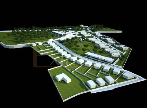 Lote de terreno para construção, em Argivai