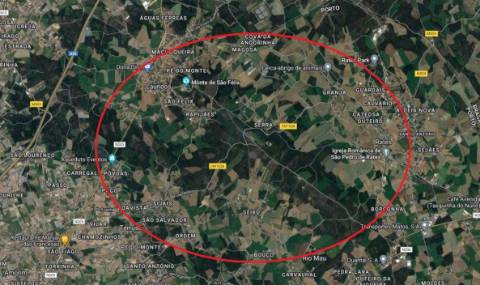 Terreno rústico em Rates