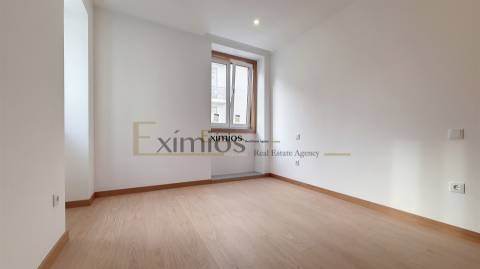 Moradia V3 nova, na Póvoa de Varzim