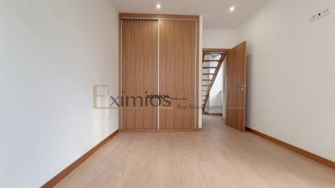 Moradia V3 nova, na Póvoa de Varzim