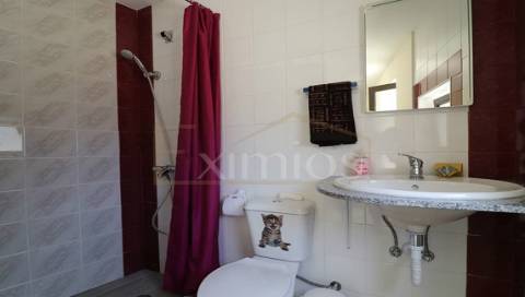 Moradia V7 e Restaurante em Touguinha para venda