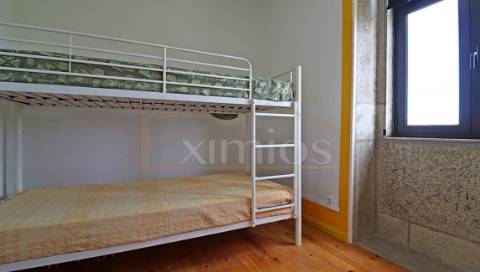 Moradia V7 e Restaurante em Touguinha para venda