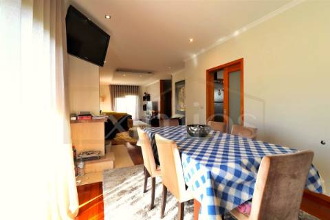 Moradia V3 com garagem, em Aguçadoura