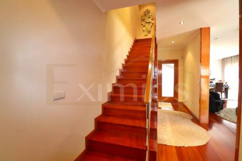 Moradia V3 com garagem, em Aguçadoura