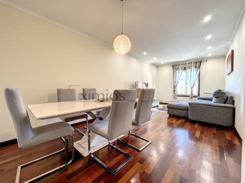 Apartamento T3, com garagem fechada, na Póvoa de Varzim