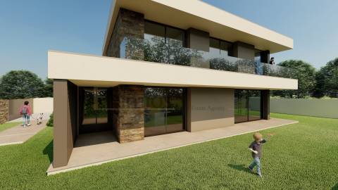 Moradia isolada V4 em construção, em Esposende