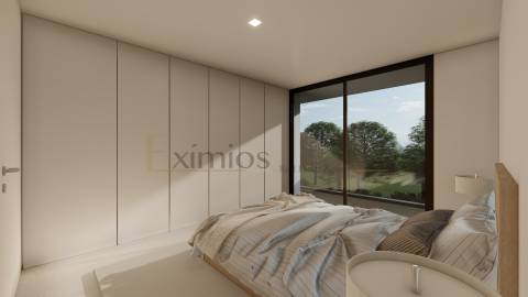 Moradia isolada V4 em construção, em Esposende