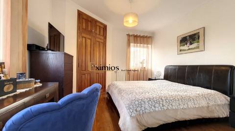 Moradia geminada V4 , com terraço, em Póvoa de Varzim