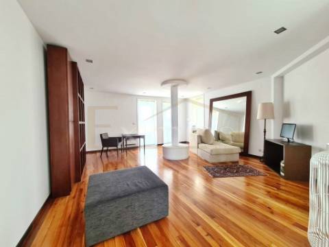 Apartamento T3, próximo da praia, na Póvoa de Varzim