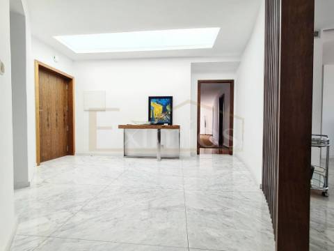 Apartamento T3, próximo da praia, na Póvoa de Varzim