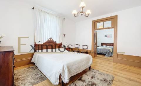 Moradia rústica V3 individual, em Terroso.