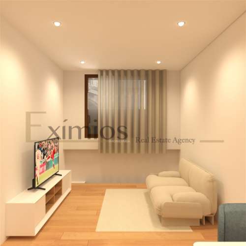 Empreendimento em construção, no centro da cidade, em Póvoa de Varzim