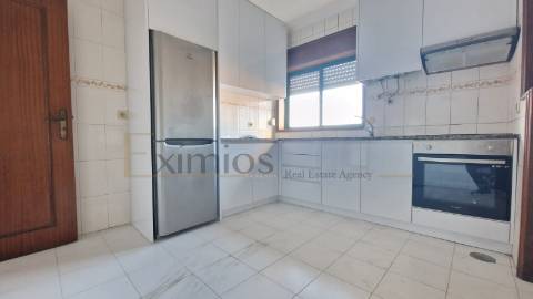 Apartamento T2, para arrendamento, em Aver-o-Mar