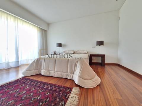 Moradia isolada V5, com piscina aquecida, na Póvoa de Varzim.