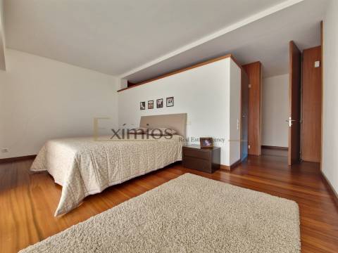 Moradia isolada V5, com piscina aquecida, na Póvoa de Varzim.