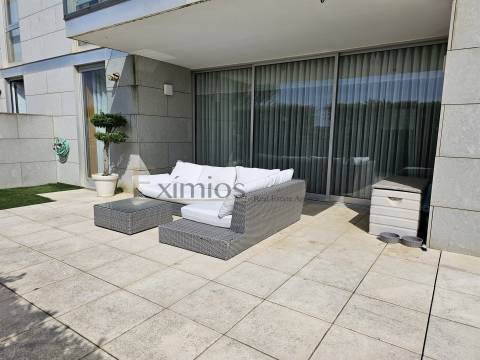 Apartamento T2 em primeira linha de praia, em Vila do Conde