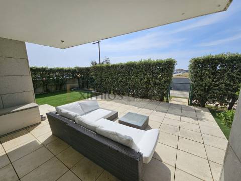Apartamento T2 em primeira linha de praia, em Vila do Conde