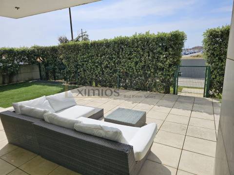 Apartamento T2 em primeira linha de praia, em Vila do Conde