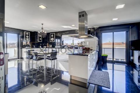 Apartamento T4 Duplex,  junto ao centro da Póvoa de Varzim