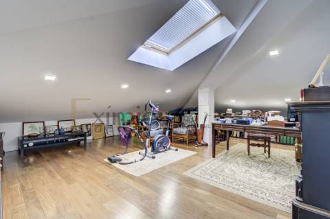 Apartamento T4 Duplex,  junto ao centro da Póvoa de Varzim