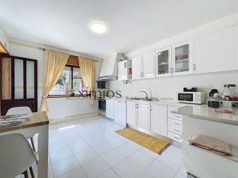 Moradia V4, para venda, em Terroso