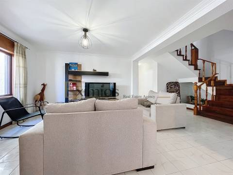 Moradia V4, para venda, em Terroso