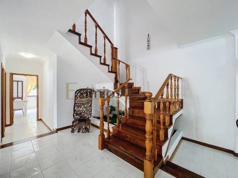 Moradia V4, para venda, em Terroso