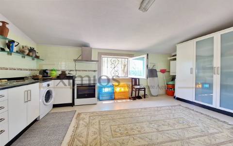 Moradia V3, com vista sobre rio Douro e garagem, em Sabrosa