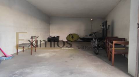 Garagem para um carro, para vender, em Vila do Conde
