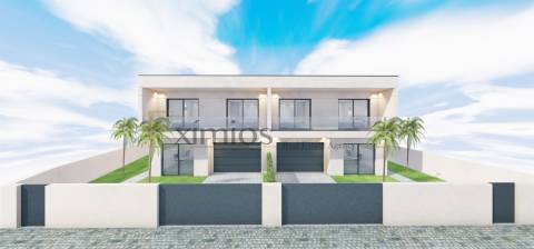 Moradia V4, em construção e com garagem, em Árvore