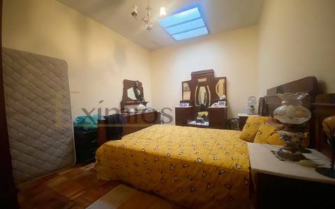 Prédio misto, para venda, no centro de Vila do Conde