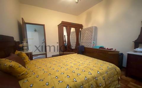 Prédio misto, para venda, no centro de Vila do Conde