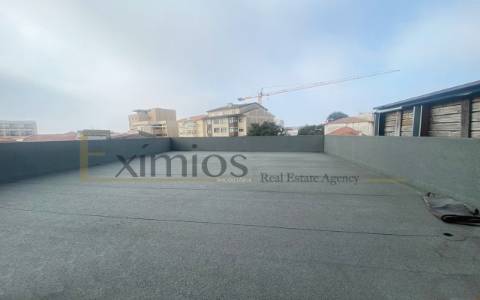 Prédio misto, para venda, no centro de Vila do Conde