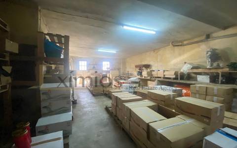 Prédio misto, para venda, no centro de Vila do Conde