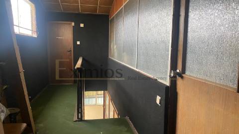 Armazém para venda, em Vila do Conde