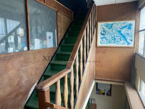 Armazém para venda, em Vila do Conde