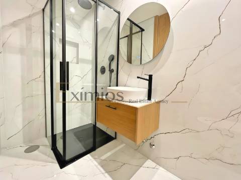 Moradia em banda V2, nova, em 2ª linha de praia, em Aver-o-Mar