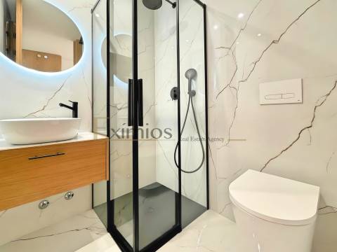 Moradia em banda V3, nova, em 2ª linha de praia, em Aver-o-Mar