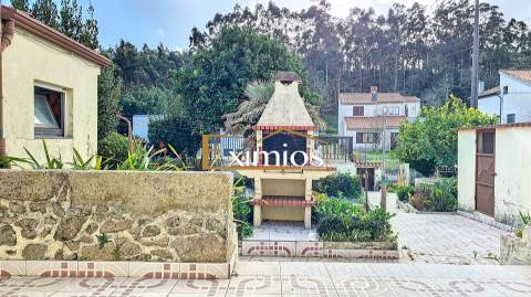 Moradia V3 com garagem para um carro, em Terroso