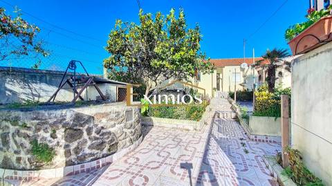 Moradia V3 com garagem para um carro, em Terroso