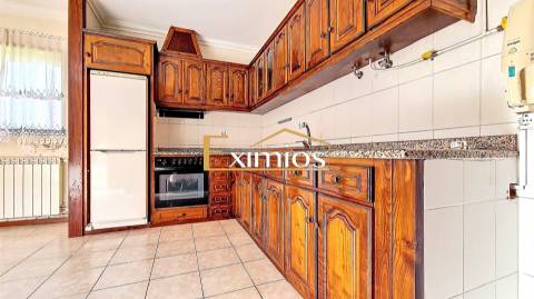 Moradia V3 com garagem para um carro, em Terroso