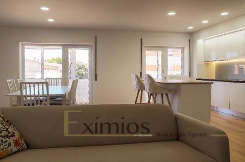 Apartamento T2, no centro da cidade, na Póvoa de Varzim
