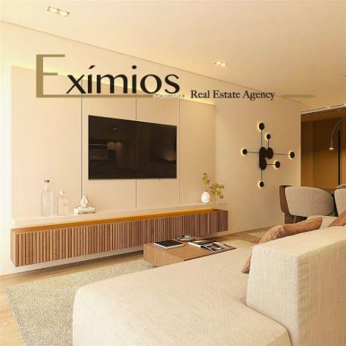 Moradia V2, para restauro, no centro da Póvoa de Varzim