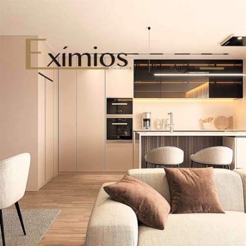 Moradia V2, para restauro, no centro da Póvoa de Varzim