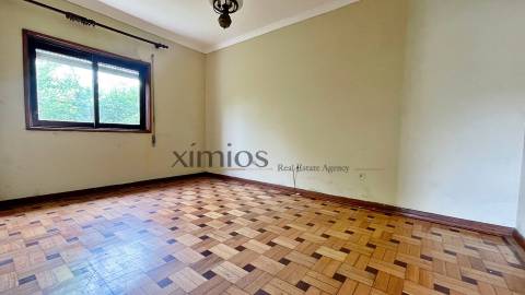 Moradia V3 com garagem para dois carros, em Beiriz