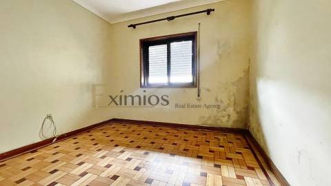 Moradia V3 com garagem para dois carros, em Beiriz