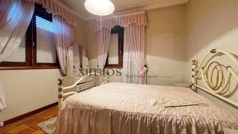 Moradia V3 com garagem para dois carros, em Beiriz