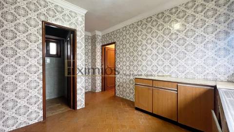 Moradia V3 com garagem para dois carros, em Beiriz