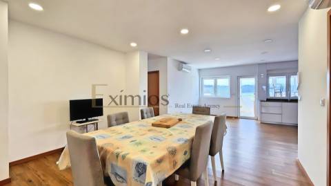 Moradia V3 remodelada, localizada em Balazar