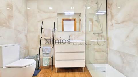 Moradia V3 remodelada, localizada em Balazar